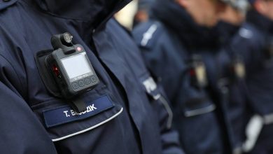 Wymówki, jakie słyszą śląscy policjanci od tych, którzy łamią zakaz wychodzenia z domu albo czasem nawet warunki kwarantanny to materiał na dobry kabaret