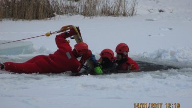 Tragedia w Rudzińcu! Pod 14-latkiem załamał się lód