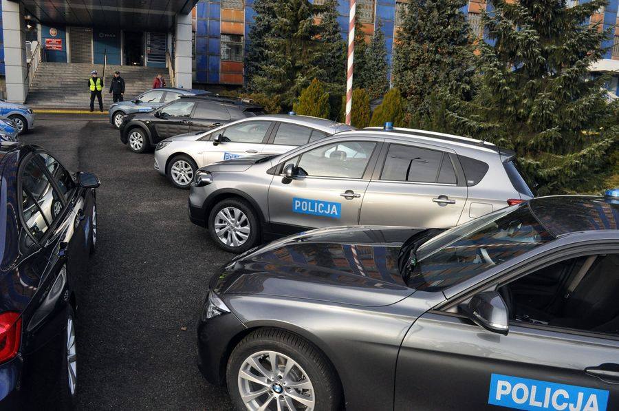 Śląska drogówka ma na wyposażeniu cywilne radiowozy BMW