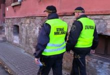 Koniec z faszystowskimi symbolami! Trwa akcja straży miejskiej w Chorzowie