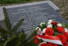 Minęło 9 lat od tragedii pod Smoleńskiem.W Katowicach oddano hołd zmarłym