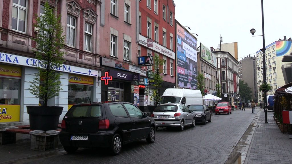 Reklamy znikną? Sosnowiec idzie na wojnę ze szpecącymi miasto reklamami