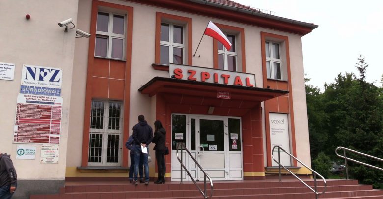 Pacjenci szpitala przy ulicy Radiowej w Gliwicach nie chcą dopuścić do siebie myśli o tym, że już niedługo szpital przestanie działać