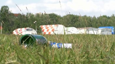 Demolka i hałdy śmieci! To studenci z Juwenaliów tak urządzili Lotnisko Muchowiec?