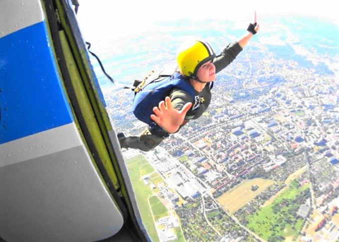 Niebo pełne spadochronów nad Gliwicami. 2 czerwca Spadochronowe Mistrzostwa Śląska (fot.Aeroklub Gliwicki)