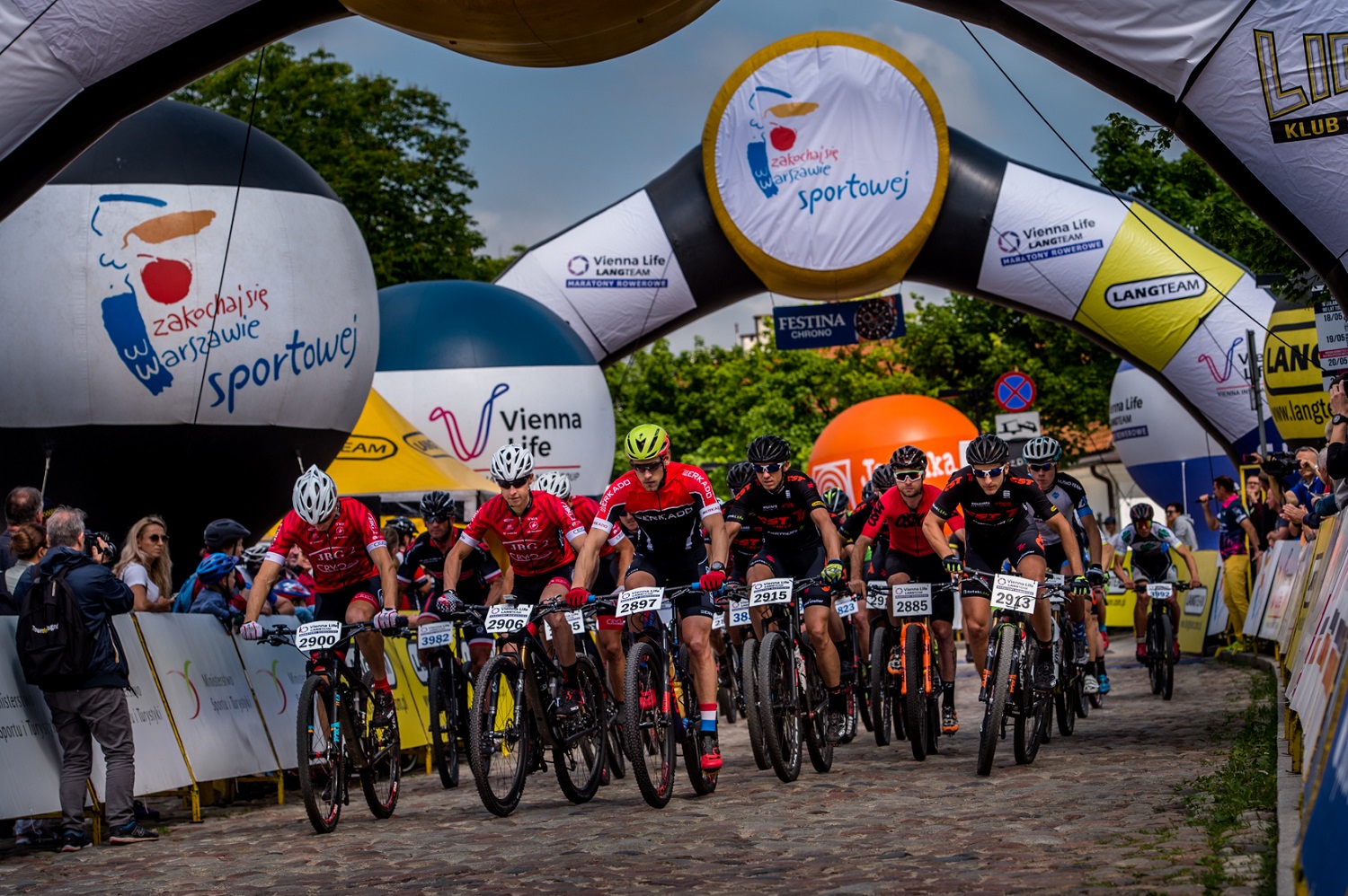 Emocje jak na mistrzostwach świata! VIENNA LIFE LANG TEAM Maraton Rowerowy w Warszawie (fot.Lang Team)