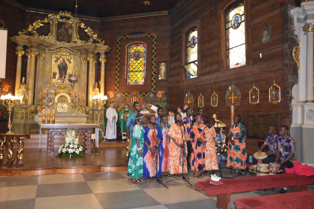 Chór, który porywa tłumy - czyli Claret Gospel, będzie śpiewem głosił Dobrą Nowinę w Polsce (fot.materiały prasowe organizatora)