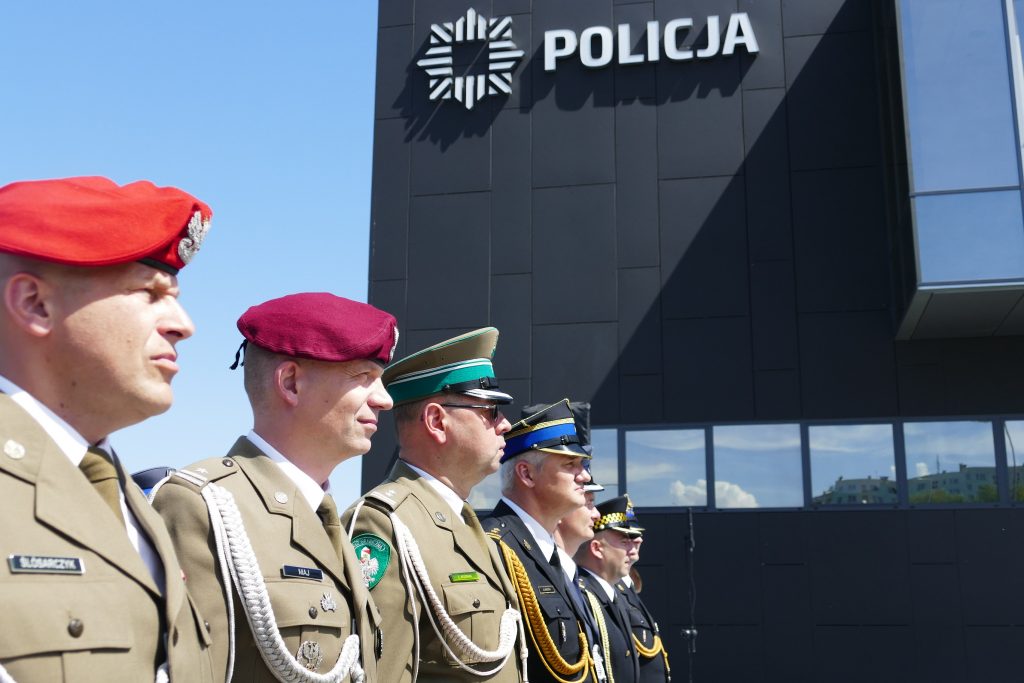 Nowa komenda policji w Bielsku-Białej. Policjanci nareszcie mają komfortowe warunki! (fot.Śląski Urząd Wojewódzki)