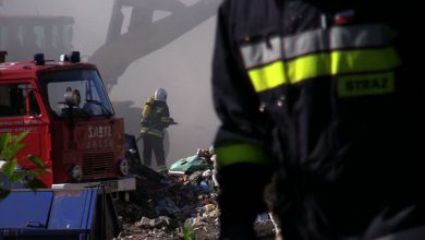 Pożar makulatury w Piekarach Śląskich: przyczyny pożaru wciąż są nieznane