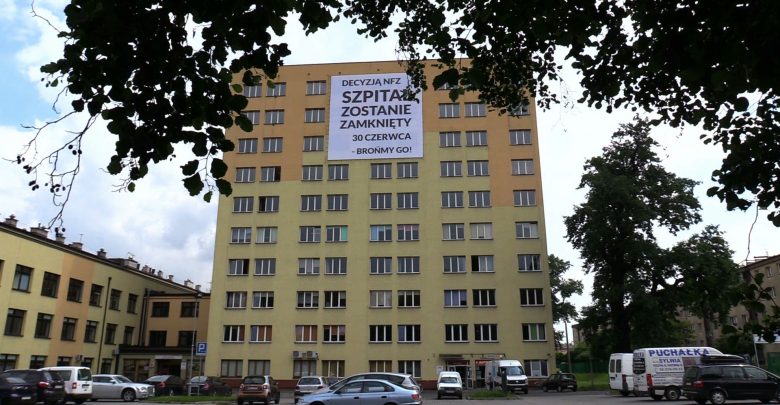 Szpital w Pszczynie zawiesił działalność! Trwa ewakuacja pacjentów [WIDEO] (fot.mat.TVS)
