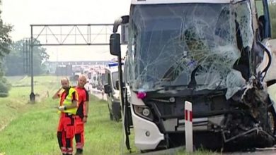 Wypadek autokaru z dziećmi na autostradzie A4. Wśród rannych są dzieci, które podróżowały autobusem (TVP Info)