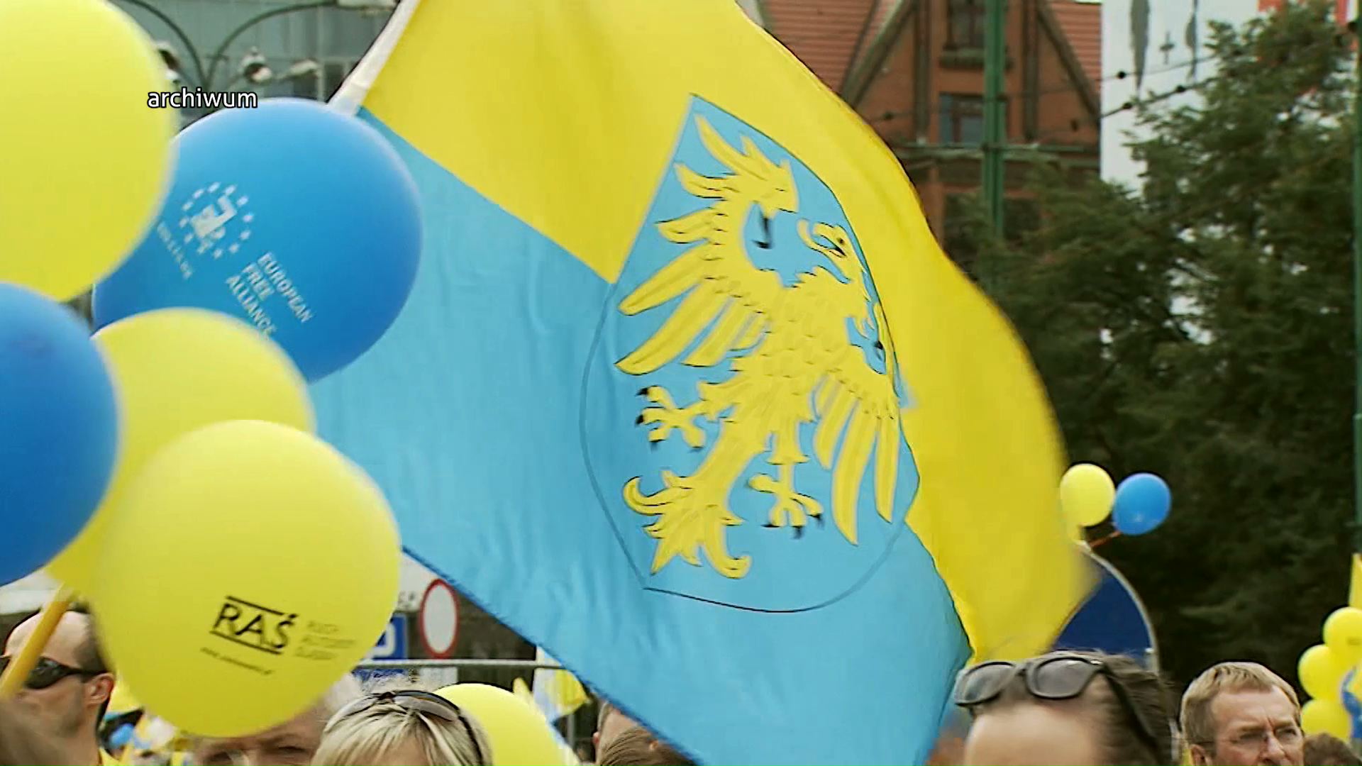 NIE dla języka śląskiego. Kohut: Prezydent pokazał Śląskowi czerwoną kartkę!