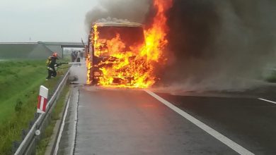 Pożar autokaru na A4 [ZDJĘCIA] (fot.Policja Podkarpacka)