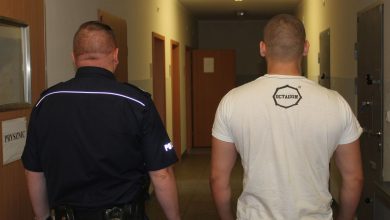 Umówili się na "ustawkę". 13 z 40 pseudokibiców zatrzymanych (fot.www.policja.pl)