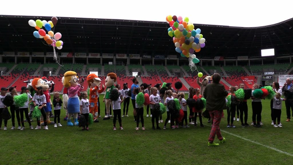 Na Stadionie Miejskim w Tychach odbył się mecz pomiędzy drużynami Gigantów dla Świetlikowa a Przyjaciółmi Fundacji