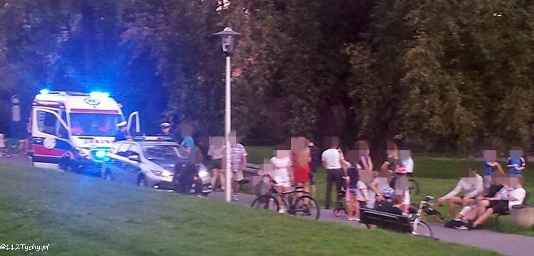 Tychy: Nieszczęśliwy wypadek na terenie parku św. Franciszka z Asyżu (fot.112 Tychy - Tyskie Służby Ratownicze)