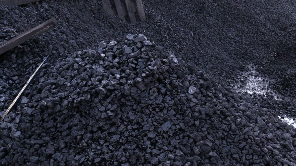 Rosyjski węgiel zalewa Polskę. I nowe przepisy niewiele w tym raczej zmienią