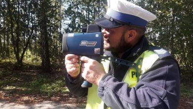 Drogówka w Siemianowicach Śląskich otrzymała nowoczesny laserowy miernik prędkości (fot,policja)