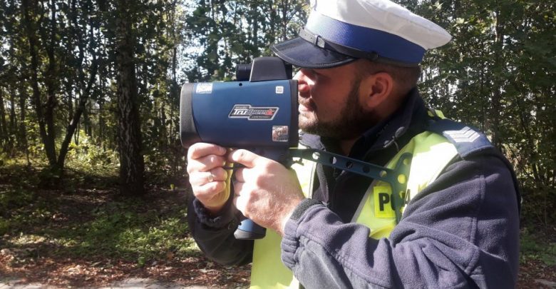 Drogówka w Siemianowicach Śląskich otrzymała nowoczesny laserowy miernik prędkości (fot,policja)