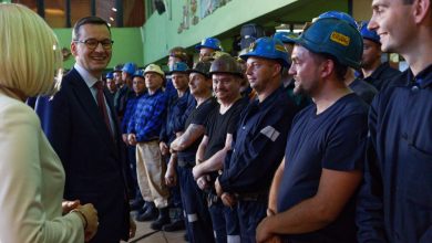 Premier Morawiecki chwali się Programem dla Śląska, Gabinet Cieni PO mówi o objazdowym cyrku (fot.Kancelaria Premiera/facebook)