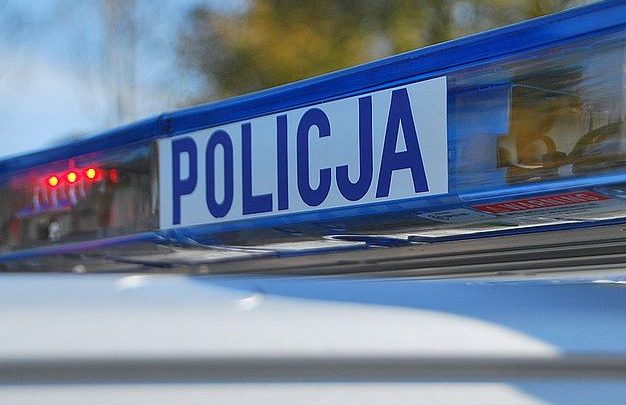 Dwóch mężczyzn, którzy zdemolowali 8 samochodów na terenie Jastrzębia zostało zatrzymanych wczoraj w nocy przez Policję. Grozi im do 5 lat więzienia. [zdj. ilustracyjne]