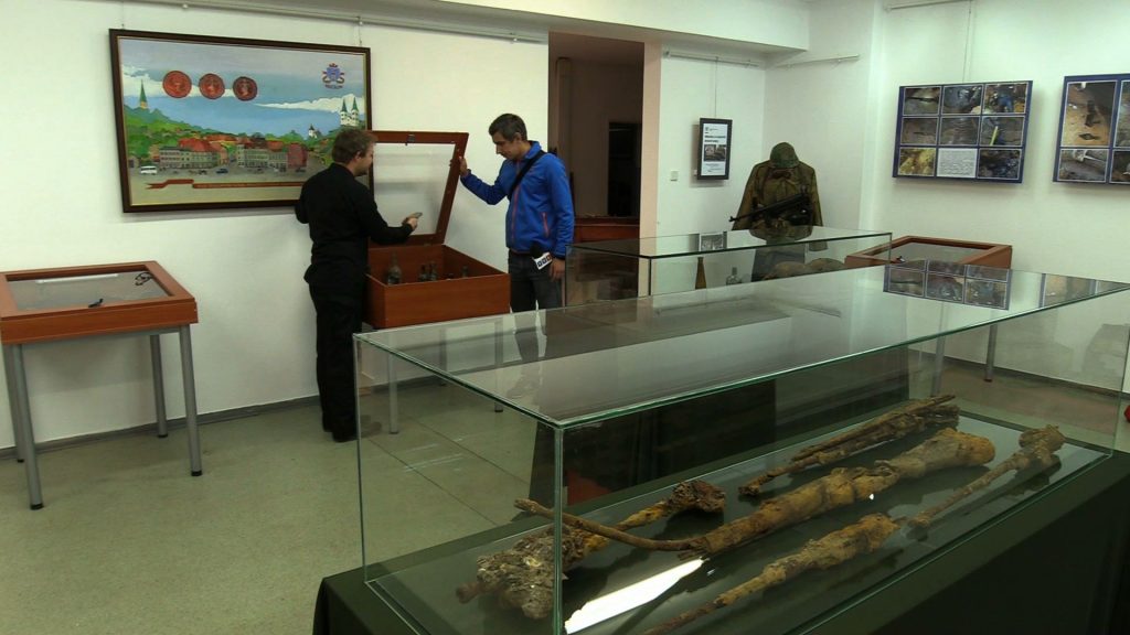  W Miejskiej Placówce Muzealnej w Mikołowie powstała wystawa, na której można obejrzeć broń, hełmy
