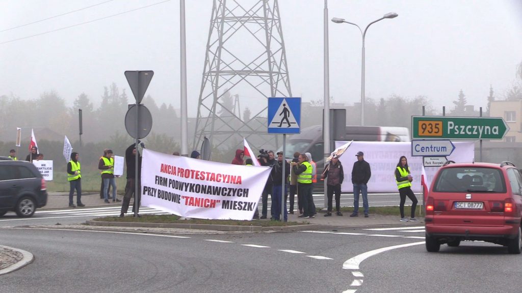 Protest podwykonawców w Żorach. Blokowali drogę, domagając się zaległych pieniędzy