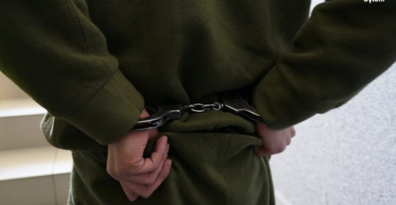 Z policyjnego konwoju uciekło dwóch nastolatków: jeden z nich zatrzymany w Bytomiu