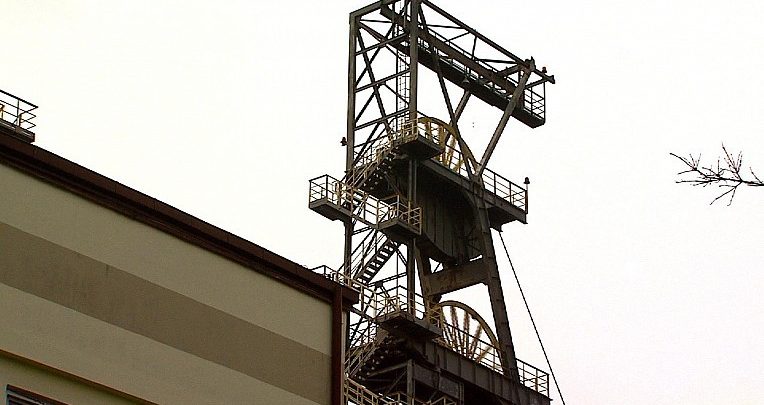 Wypadek w kopalni Jankowice: górnik został wciągnięty w napęd urządzenia!