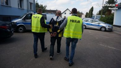 Myszków: przebił nożem opony w 60 samochodach