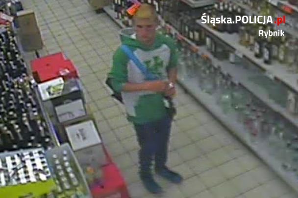 Rybnik: chciał ukraść alkohol ze sklepu [ZDJĘCIA] Zaatakował ochroniarza. Rozpoznajecie go? (fot. KMP Rybnik)