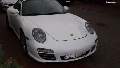 Policjanci z Sosnowca odzyskali porsche carrera warte prawie 260 tysięcy złotych (fot.KMP Sosnowiec)