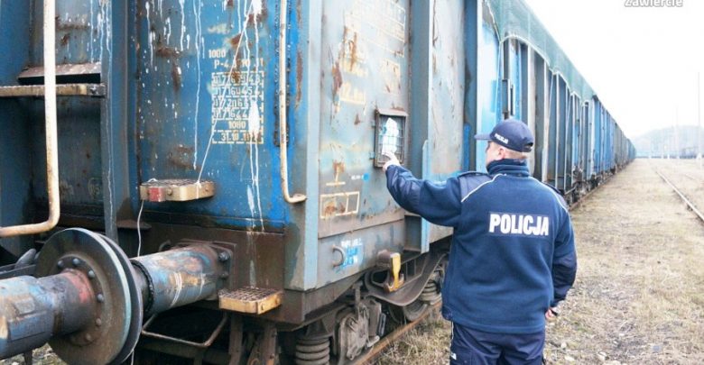 Śląskie: Policja rozbiła gang okradający pociągi (fot.KPP Zawiercie)