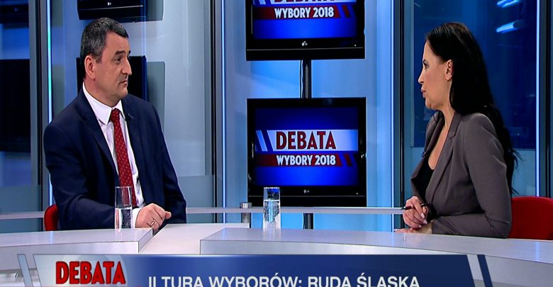 Debatę Prezydencką TVS Ruda Śląska poprowadziła Anna Tabaka. Nie zabrakło pytań o polityczną przynależność, ale i o to, co udało się Markowi Wesołemu jako radnemu, zrobić dla Rudy Śląskiej
