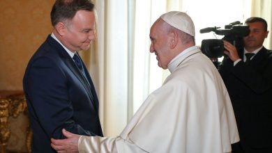 Prezydent Andrzej Duda zaprosił papieża Franciszka do Polski. Zaproszenie złożono podczas oficjalnej wizyty prezydenckiej pary w Watykanie (fot.KPRP)