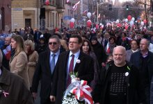 100-lecie niepodległości Polski: Biało-czerwony marsz przeszedł ulicami Katowic