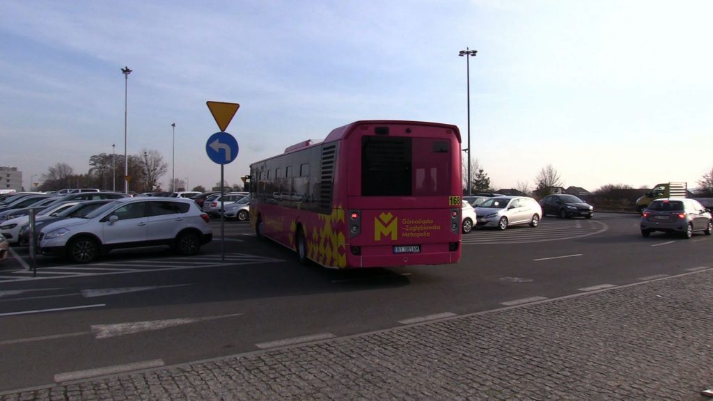 Jak i skąd kursują autobusy do Pyrzowic? Sprawdźcie rozkład jazdy linii do Katowice Airport