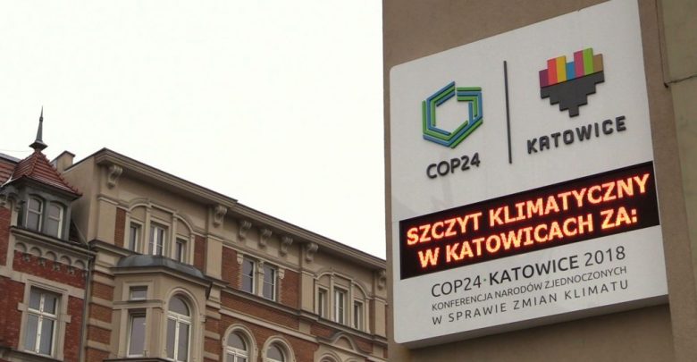 Katowice: Zakaz zatrzymywania się w pięciu rejonach miasta w dniach 2-4 grudnia (fot.TVS)