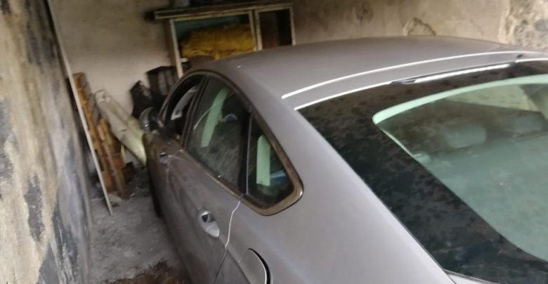 Tarowskie Góry: złodzieje ukradli samochód zaparkowany tuż przed domem! [ZDJĘCIA] (fot. KMP Tarnowskie Góry)