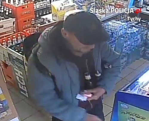 Tychy: Dokonał szeregu transakcji skradzioną kartą bankomatową. Poznajecie go? [FOTO] (fot.KMP Tychy)