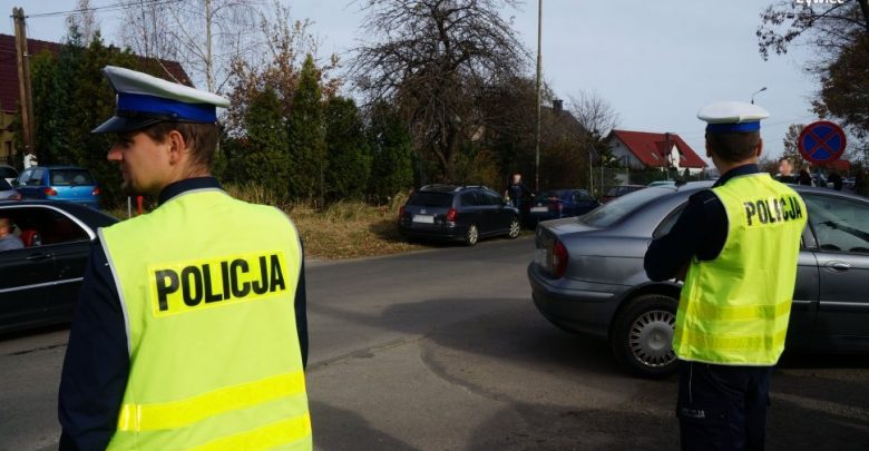 Akcja "Znicz 2018": prawie 400 pijanych kierowców i 21 ofiar śmiertelnych (fot.Śląska Policja)