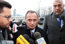 Katowice: Miliarder Leszek Czarnecki w prokuraturze. Będzie zwrot akcji w aferze KNF?