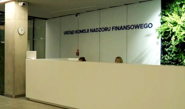 Katowice: Jest zarzut dla byłego szefa KNF. Grozi mu 10 lat. O co oskarżony jest Marek Ch.?