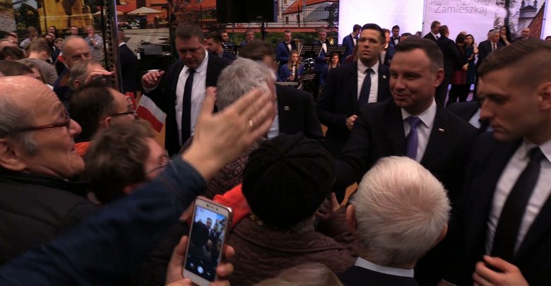 Racibórz: Selfie z Prezydentem, czyli Andrzej Duda na spotkaniu się z mieszkańcami