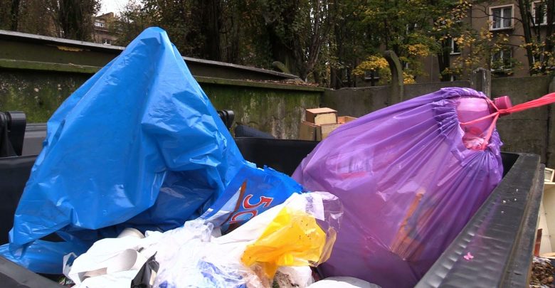 Śląskie: Drastyczne podwyżki za wywóz śmieci! Mieszkańcy zapłacą nawet 50% więcej! Dlaczego?
