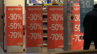 Wyprzedaże 2019 wystartowały! Dlaczego zawsze szalejemy na wyprzedażach?