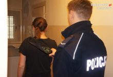 Śląskie: Policjanci zwinęli ją z ulicy. Podczas przeszukania okazało się, że ukrywa coś w bieliźnie (fot.KMP Jastrzębie-Zdrój)