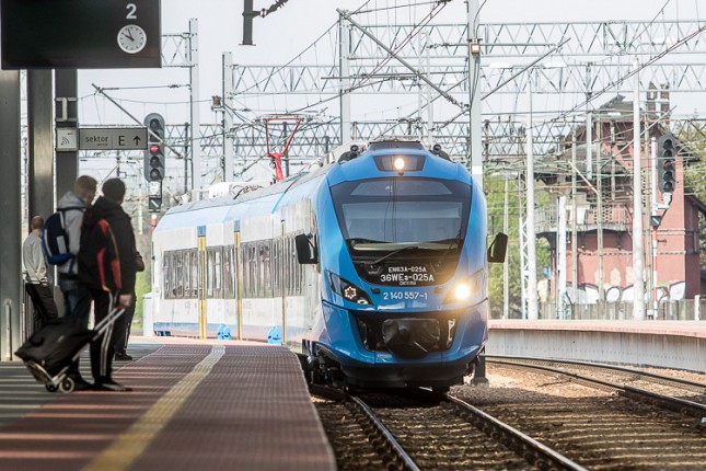 Ograniczenia w ruchu pociągów w Katowicach od 6 maja. Sprawdź, co się zmienia!