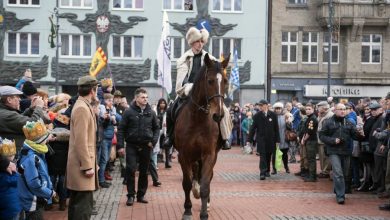 Orszak Trzech Króli w Bytomiu: trzy kolory spotkają się na rynku