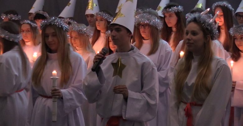 Podobno każda szwedzka dziewczyna marzy o tym, żeby choć raz odegrać rolę św. Łucji i stanąć na czele świątecznego orszaku